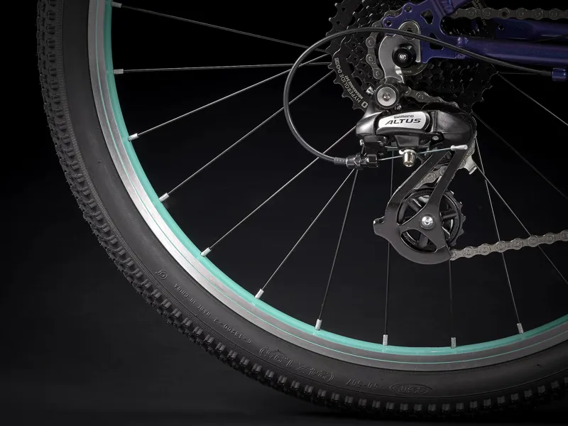 TREK Wahoo 24 Hybrid Kids Bike in Purple-7